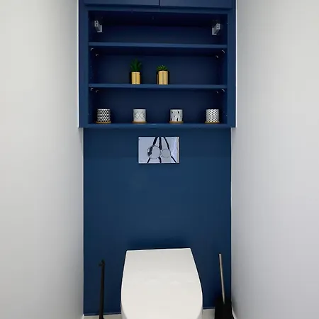 Apartman Design Equipe Avec Balcon