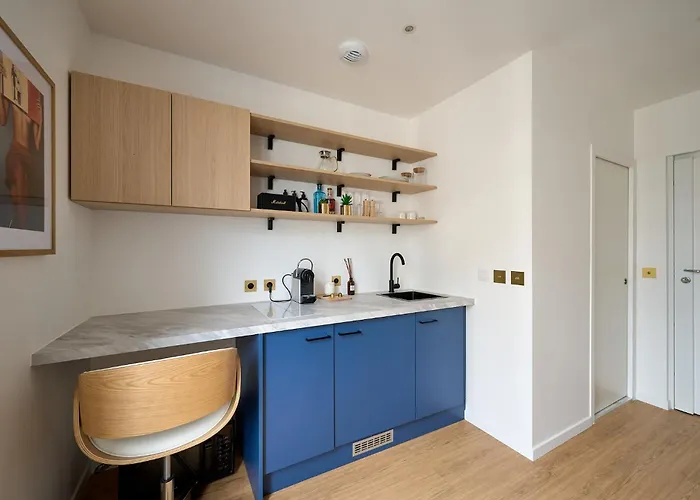 Appartement Design équipé Avec Balcon *
